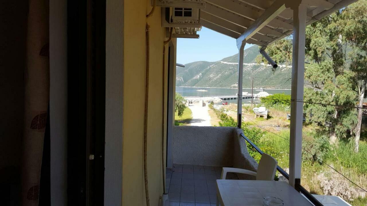 Villa Makis Vasiliki  Luaran gambar